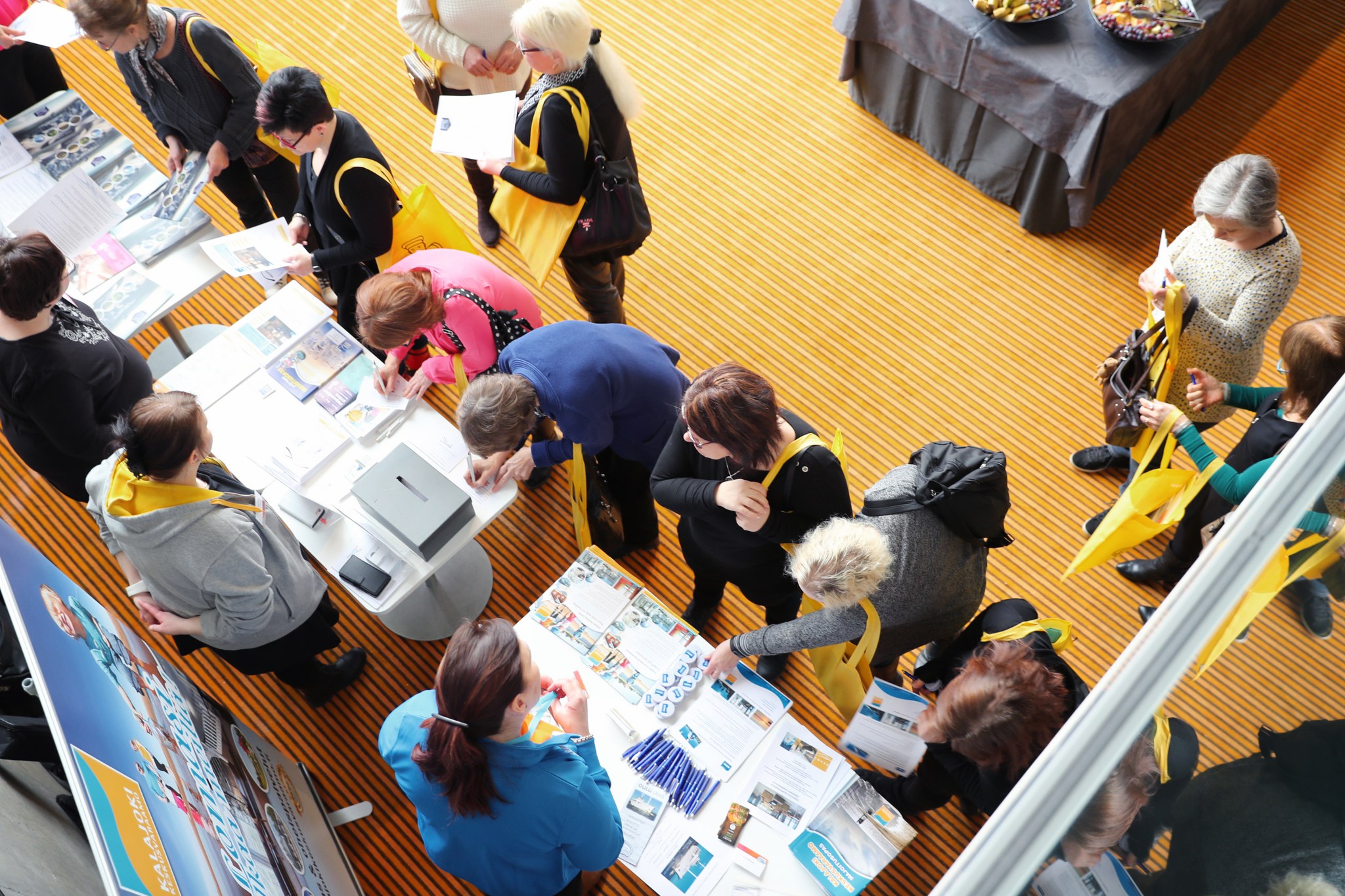 Vinkit kongressin järjestämiseen